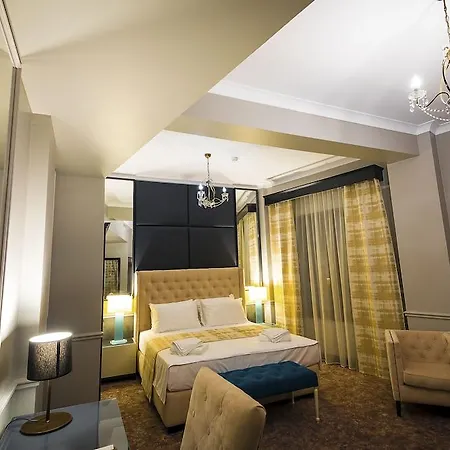 Peninsula Boutique Constança