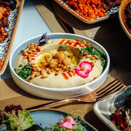 Peninsula Boutique 4*