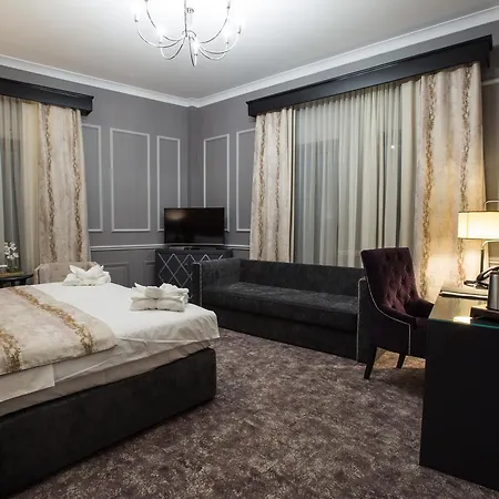 Peninsula Boutique 4*