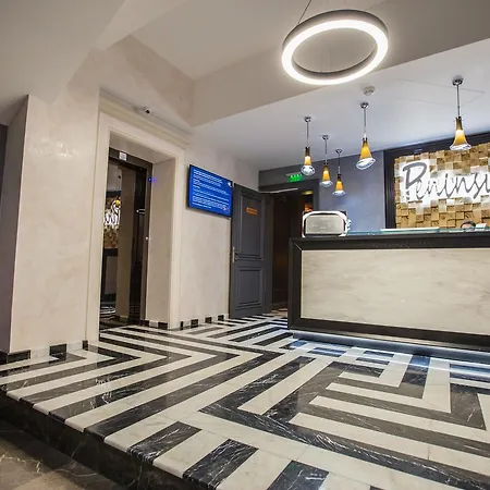 Peninsula Boutique Hotel 4*