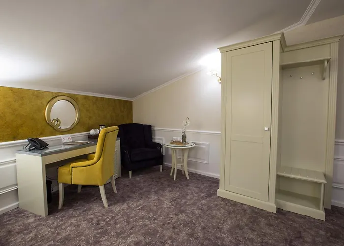 Peninsula Boutique Констанца