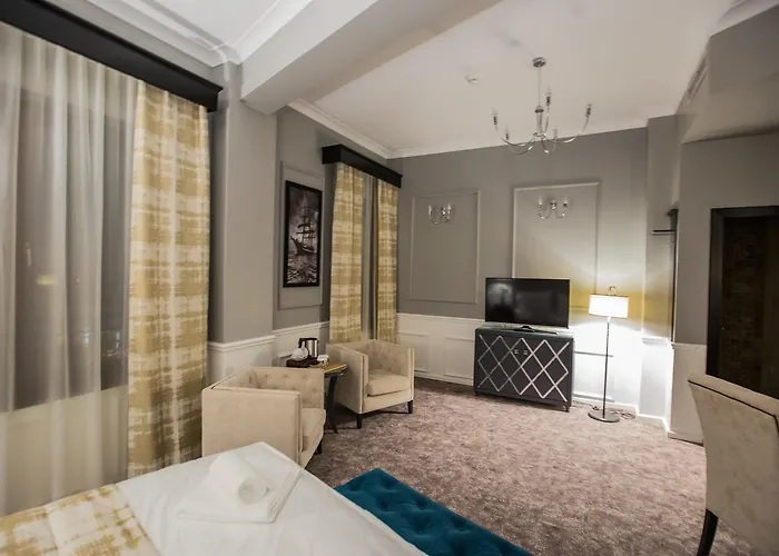 Peninsula Boutique Отель 4*