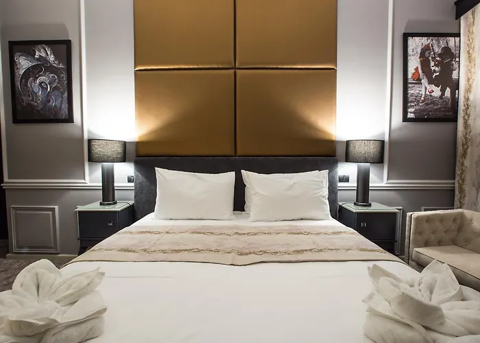 Peninsula Boutique Отель Констанца